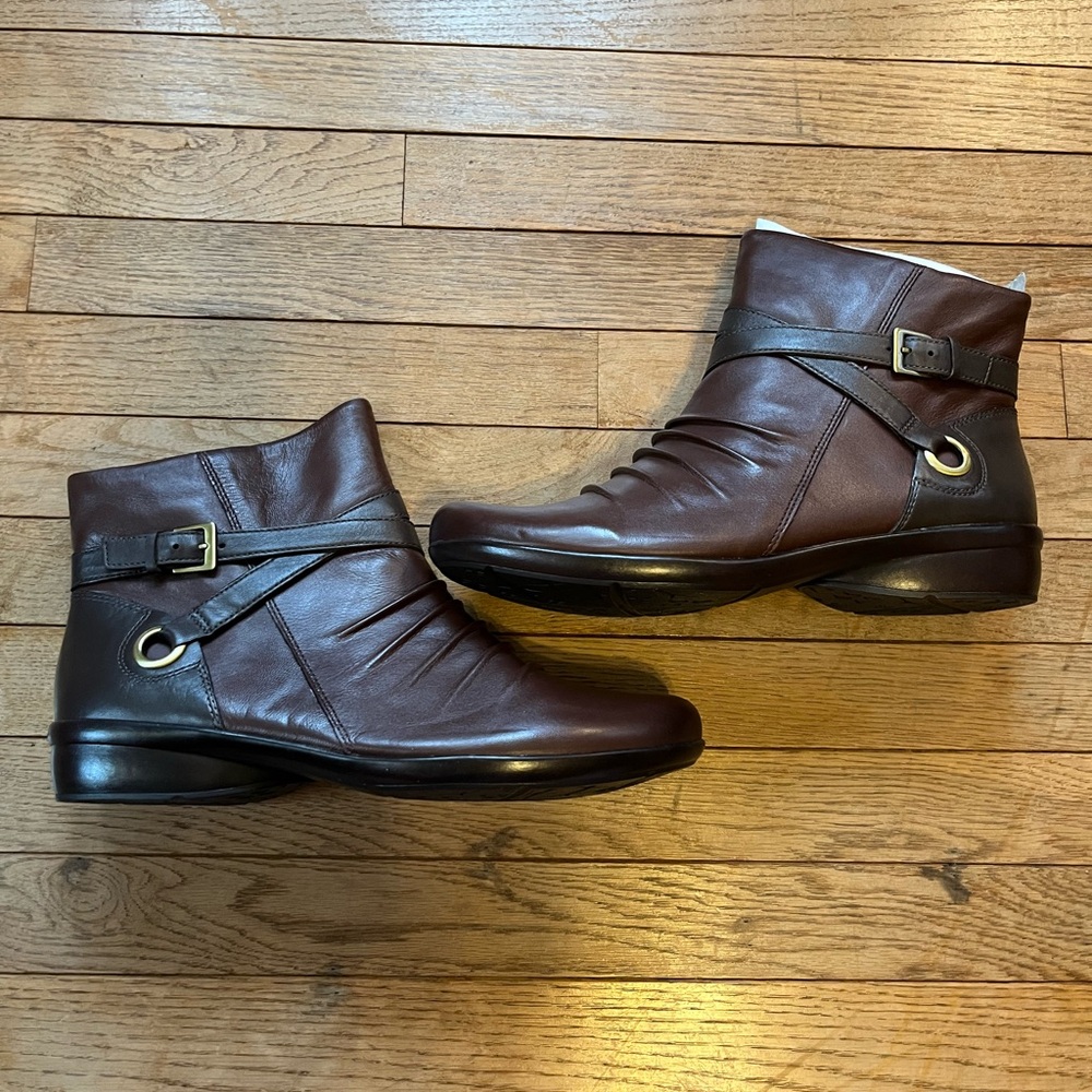 Women’s Naturalizer Leather Ankle Boots